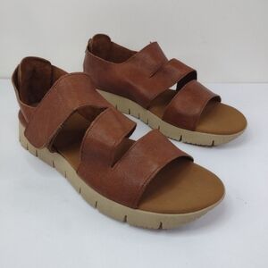 Sesto Meucci women's lambskin sandals size (11.M)